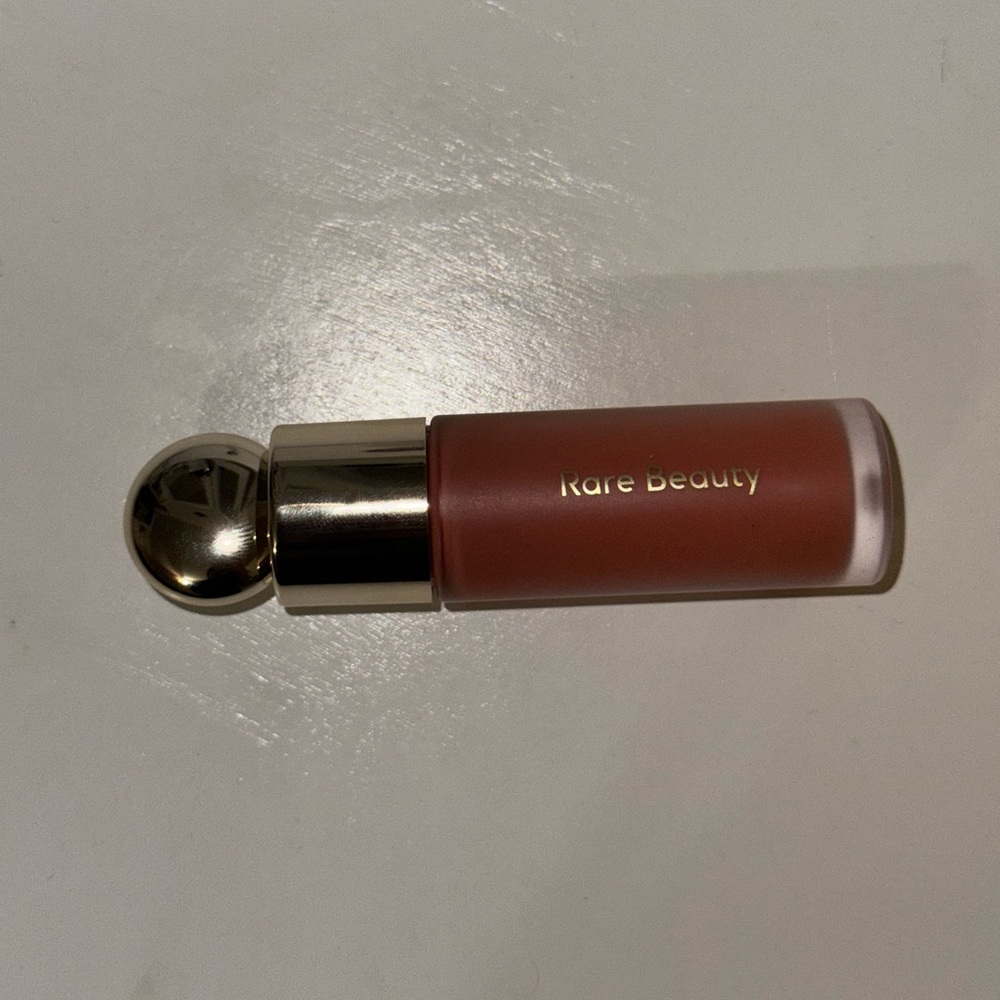 Rare Beauty by Selena Gomez soft pinch liquid blush in Virtue